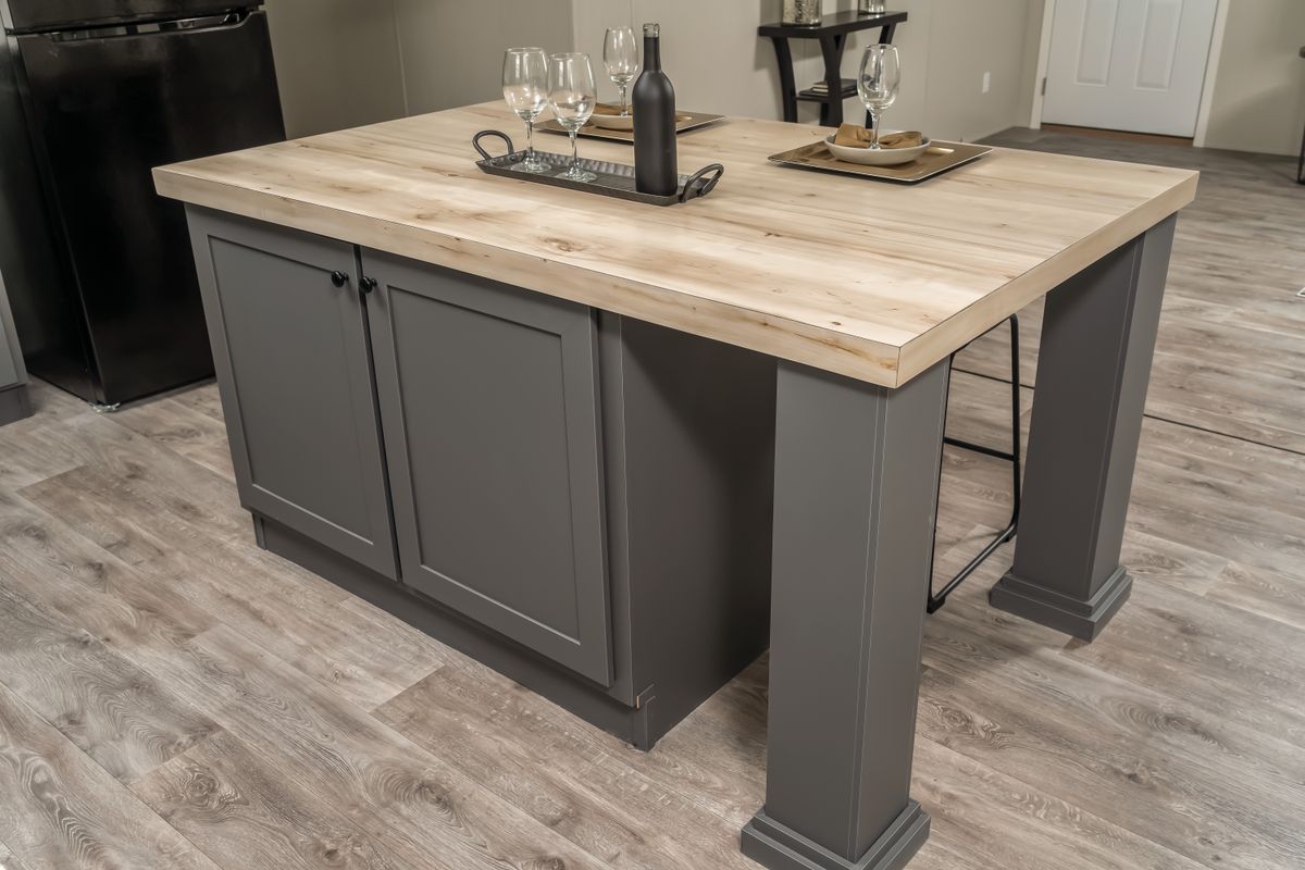 02e69bce-fcd2-4255-af1e-9dae775c6168 kitchen island, wine