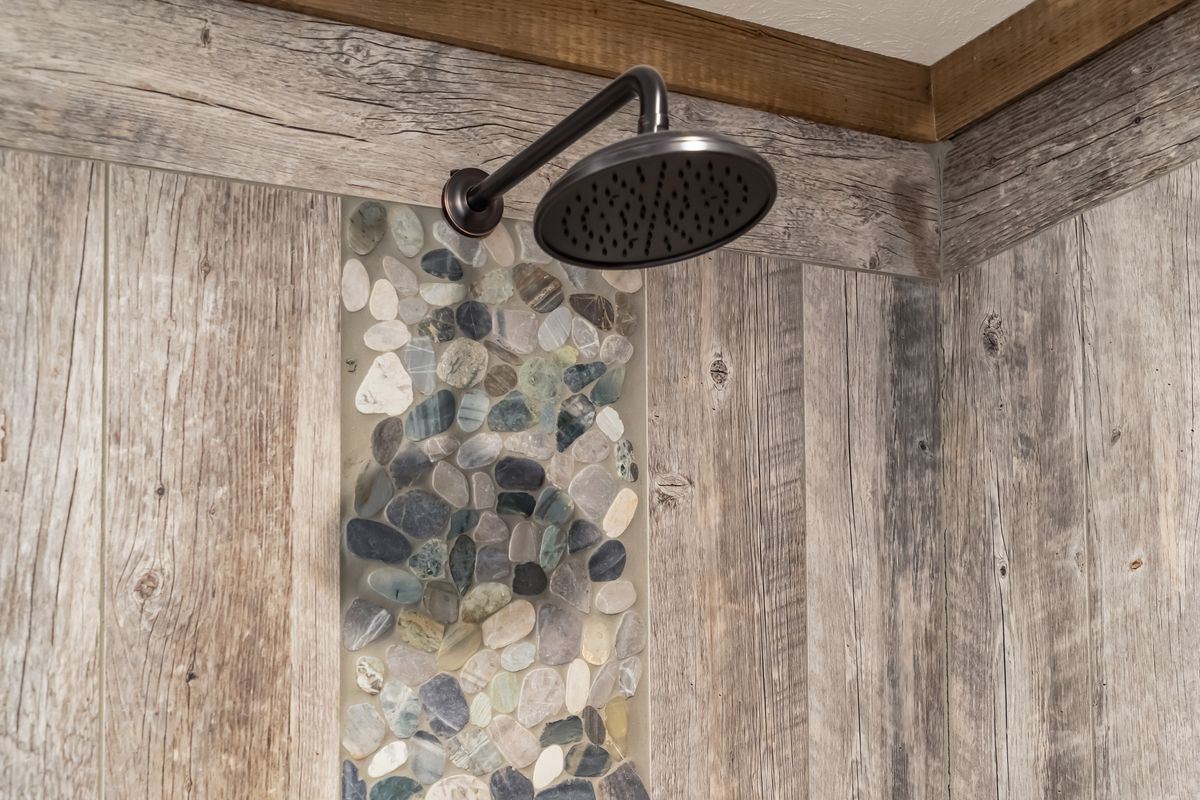 2f09ab32-2cdc-4c86-bfa1-c625e799317b shower, wooden wall, shower head