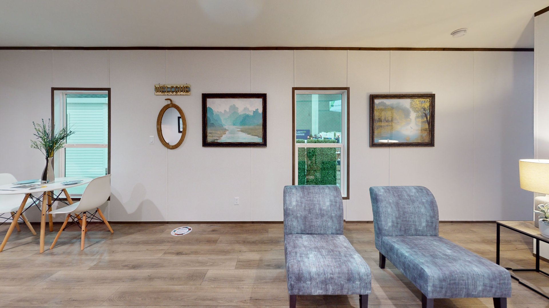 mobile home, living room