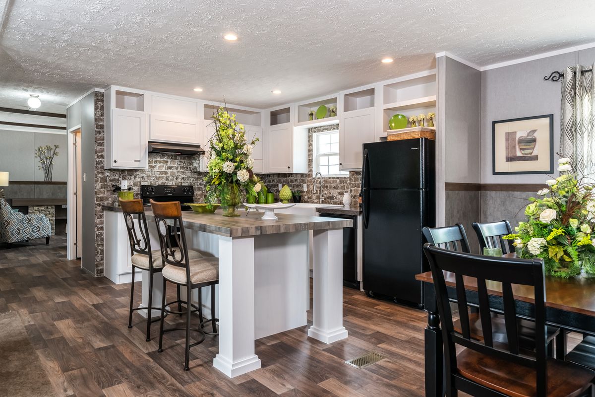 mobile home, kitchen, dining room