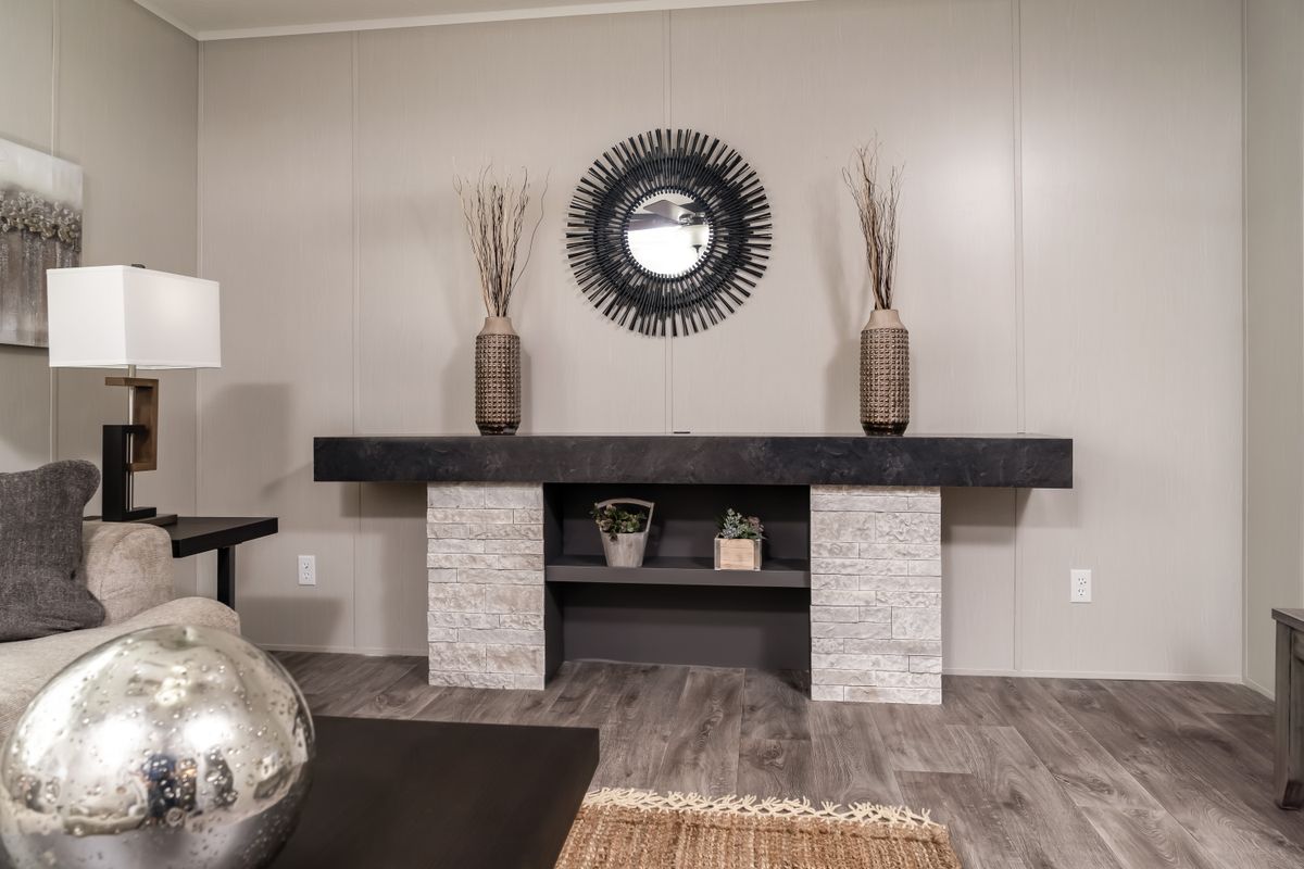 dee8ddfc-88b7-4b64-80e5-7b0d3404bdb3 living room, mobile home